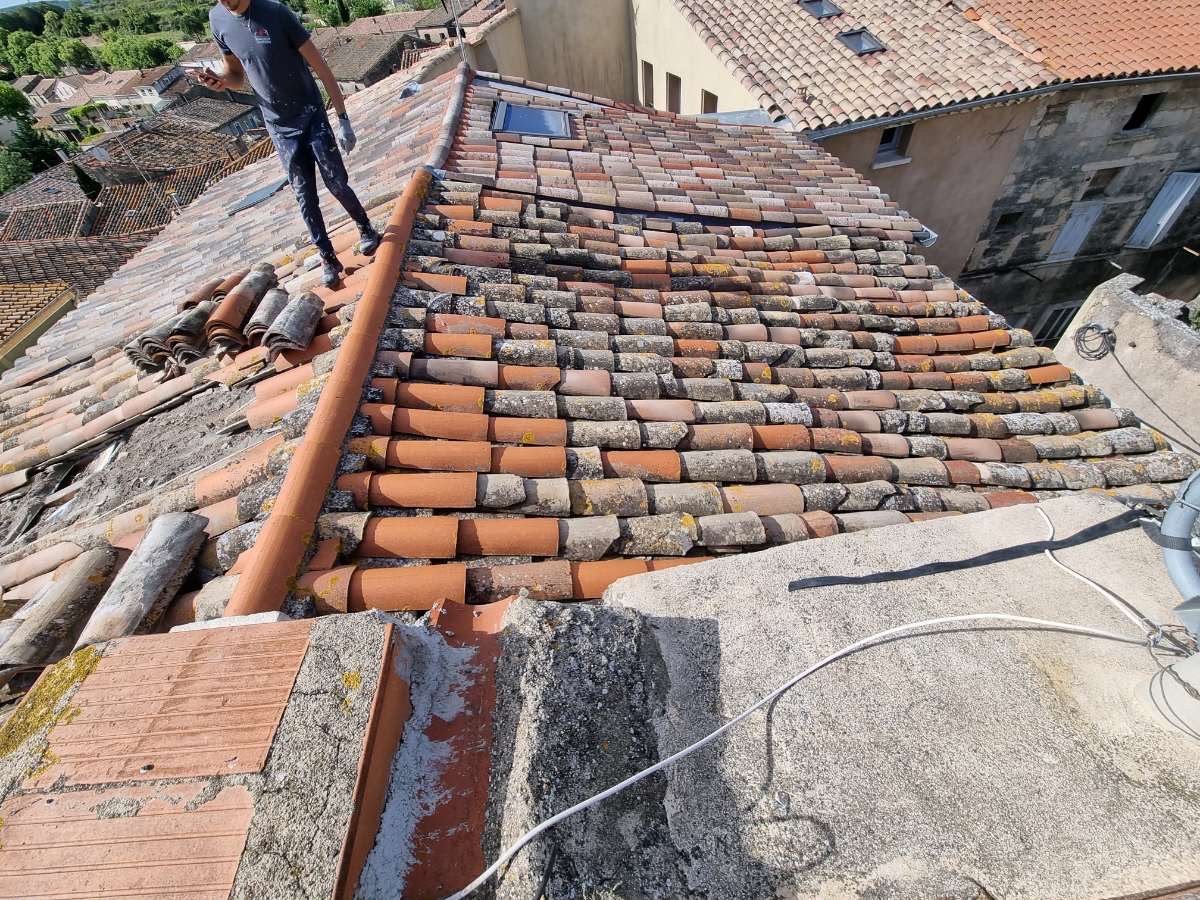 Toiture fatiguée avant réfection